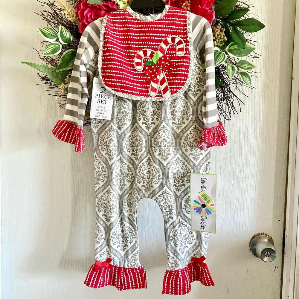NWT Counting Daisies 24 month Christmas Outfit